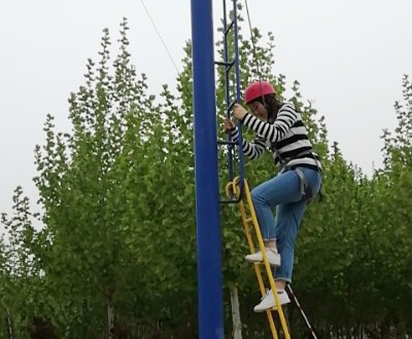 The China Coal Group Youth League Committee was invited to participate in the outdoor development training activities of “Promoting Youth and Creating Glory” in Jining High-tech Zone