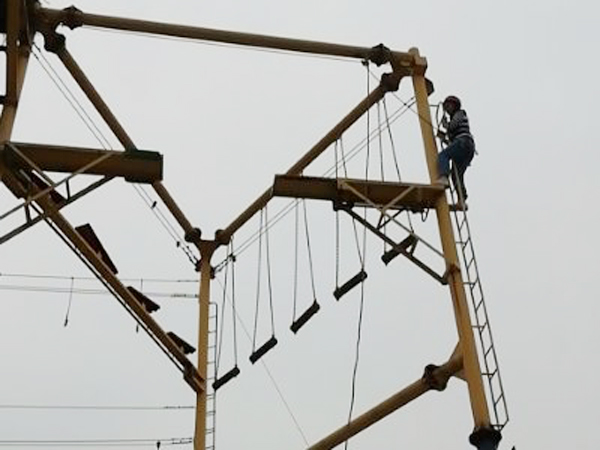 The China Coal Group Youth League Committee was invited to participate in the outdoor development training activities of “Promoting Youth and Creating Glory” in Jining High-tech Zone