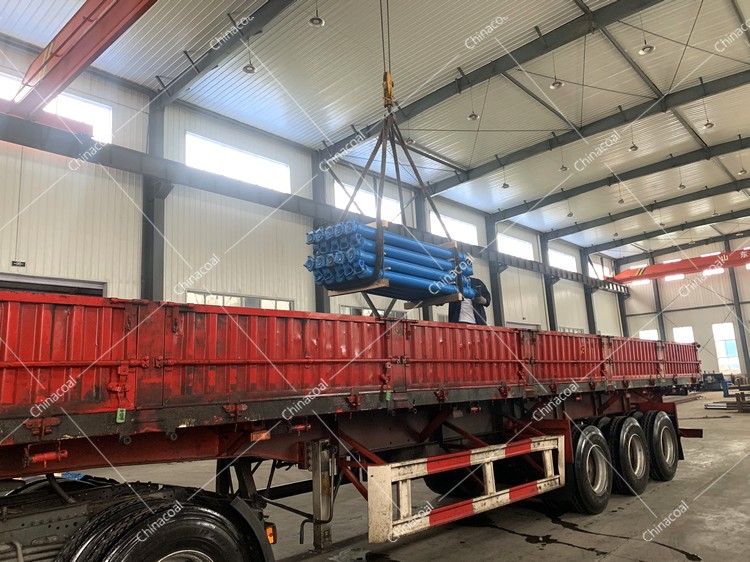 China Coal Group Sent A Batch Of Fixed Mining Carts And Hydraulic Props To Two Major Mines In Shanxi